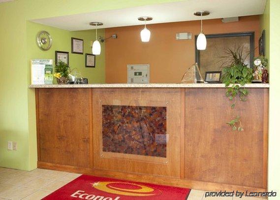 Red Roof Inn Spartanburg - I-26 Интерьер фото